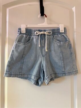 Universal Thread Light Blue Elastic Waist Denim Shorts